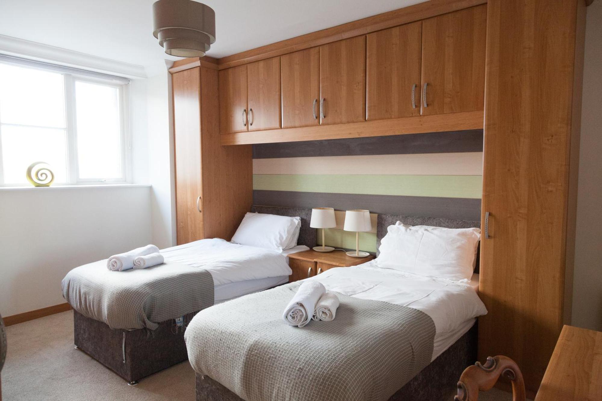 Weekly & Monthly Stays In Penthouse For Contractors Or Leisure Single Or Superking Beds Available Birkenhead Exterior foto